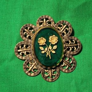 Vintage Art Nouveau Emerald Green Filigree Flower Brooch